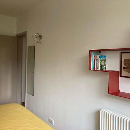 Appartement Vue Sur Jardin, 3 Pieces à Paris Extérieur photo